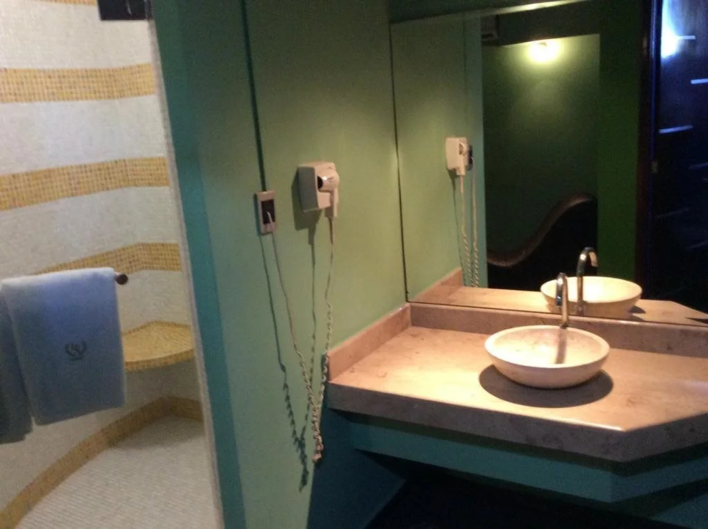 Autohotel La Escondida