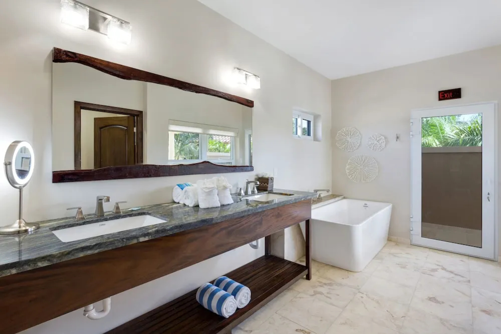 Sirenian Bay Resort - Villas & All Inclusive Bungalows