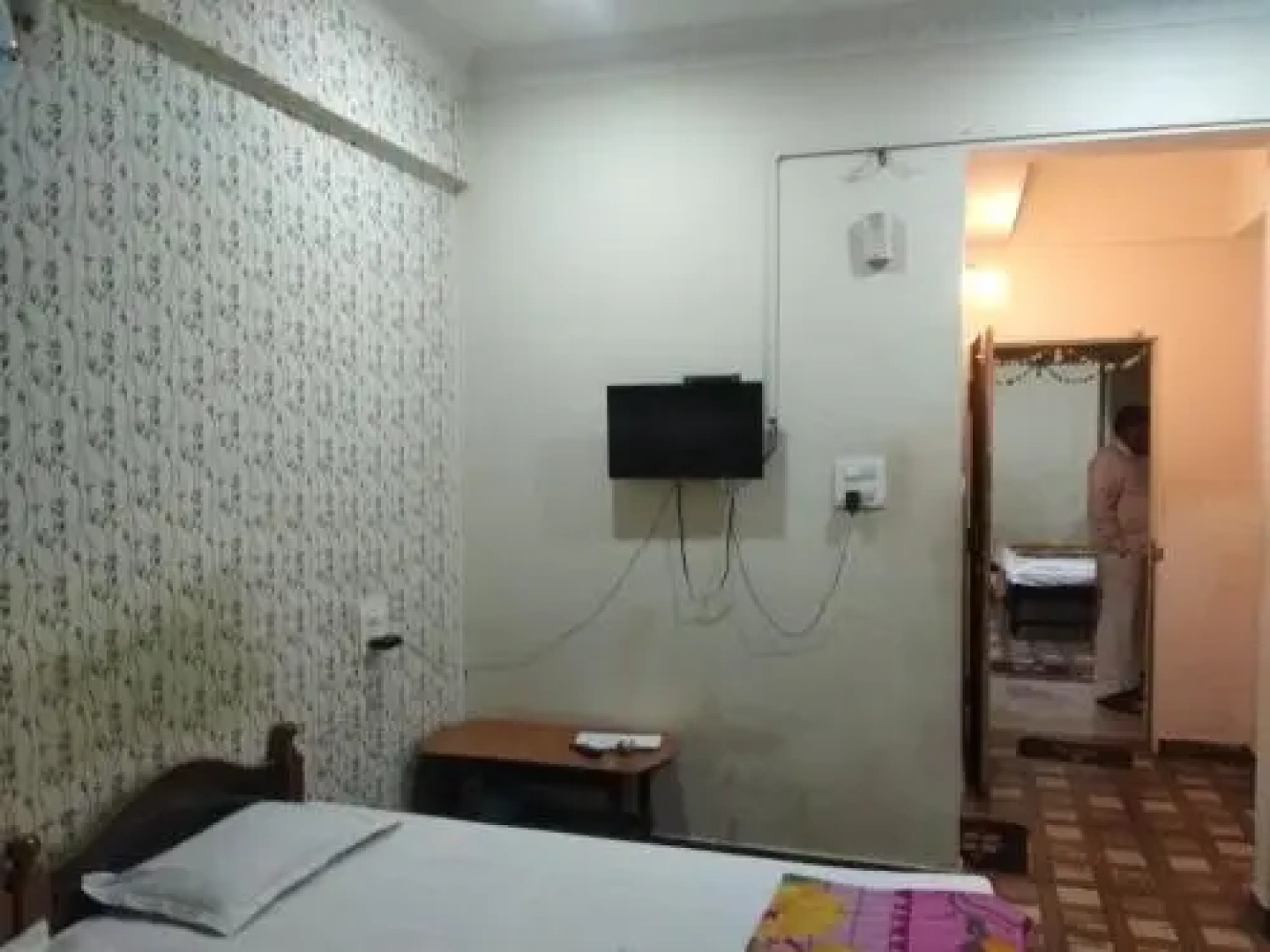 Hotel Karnataka Deluxe