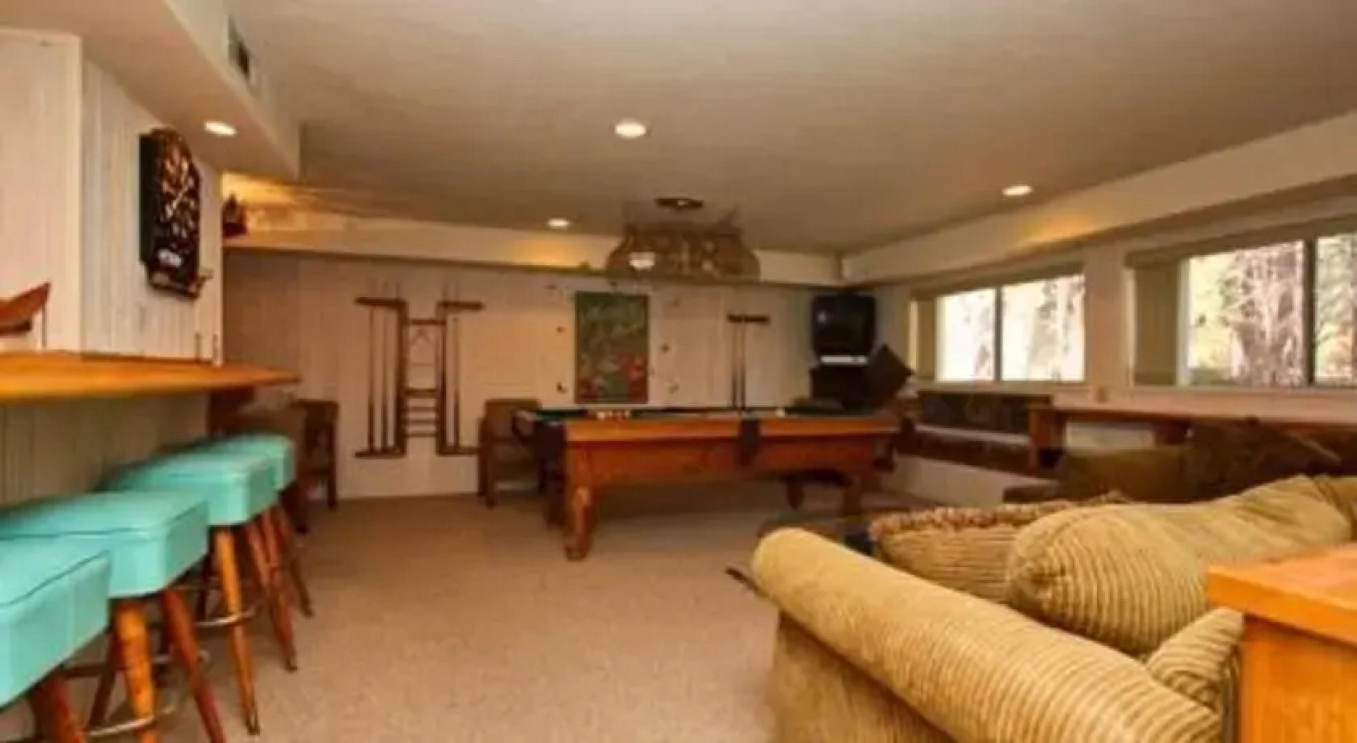 RedAwning Bear Nine Lodge #1309