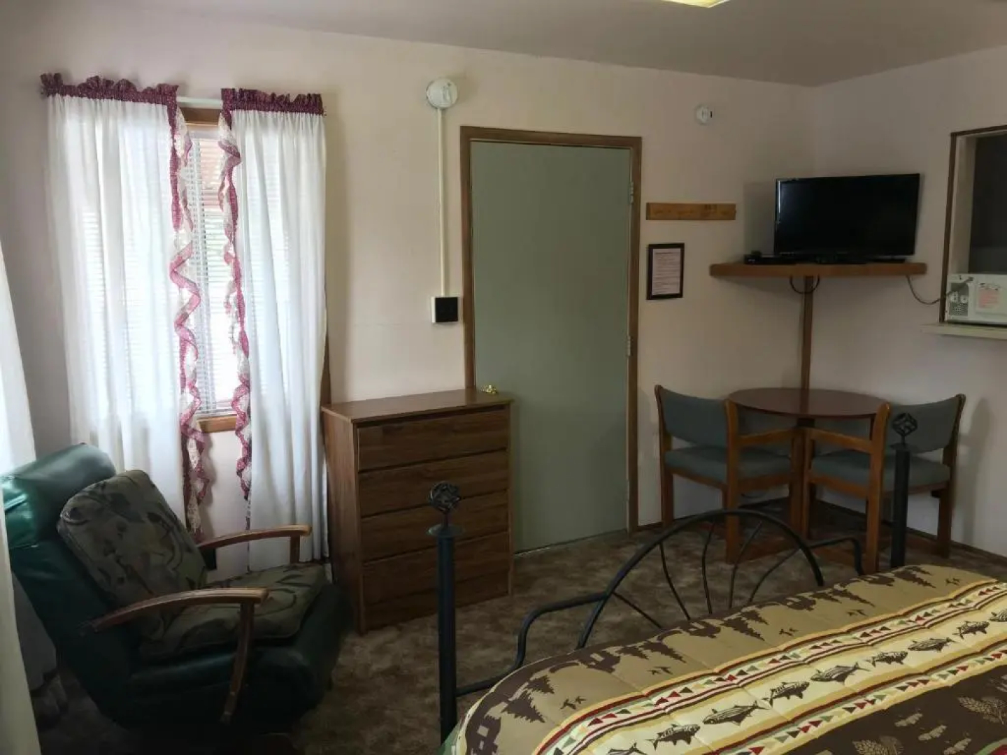 Grandview Cabins & RV Resort