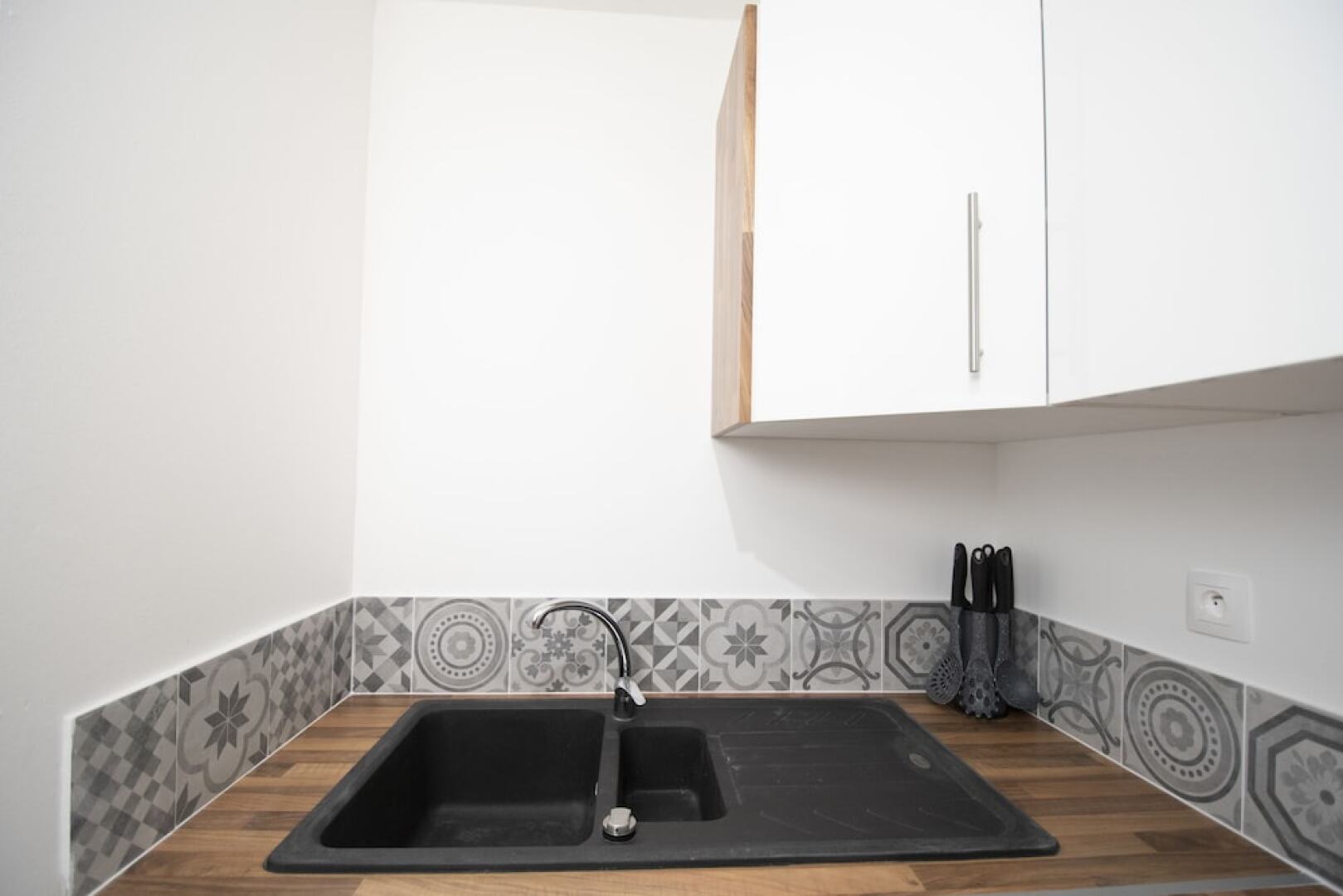 T4 CozyLodge 70m2 - Rénové – 10’ de l'aéroport