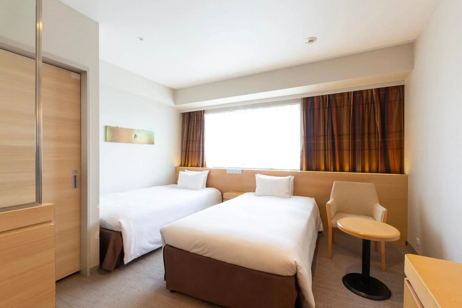 Отель Keihan Kyobashi Grande