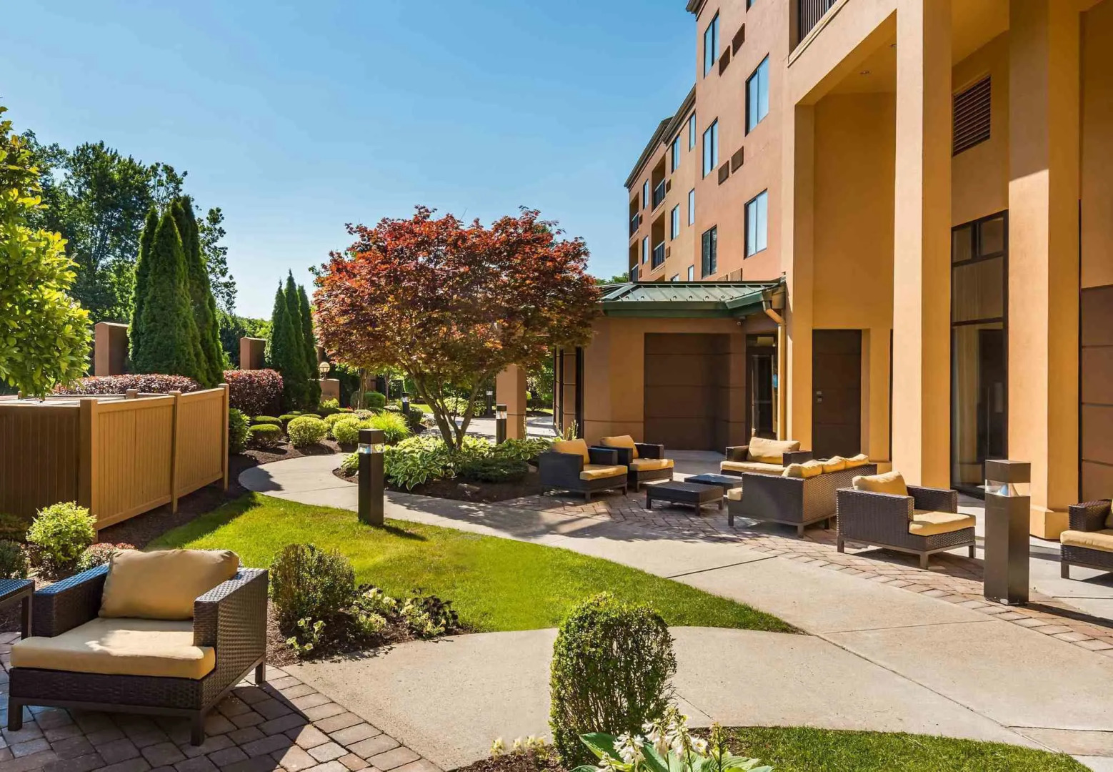 Courtyard By Marriott Danbury