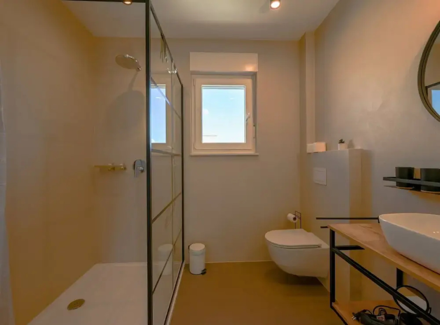 Matohanci Dazzling Villa With Pool