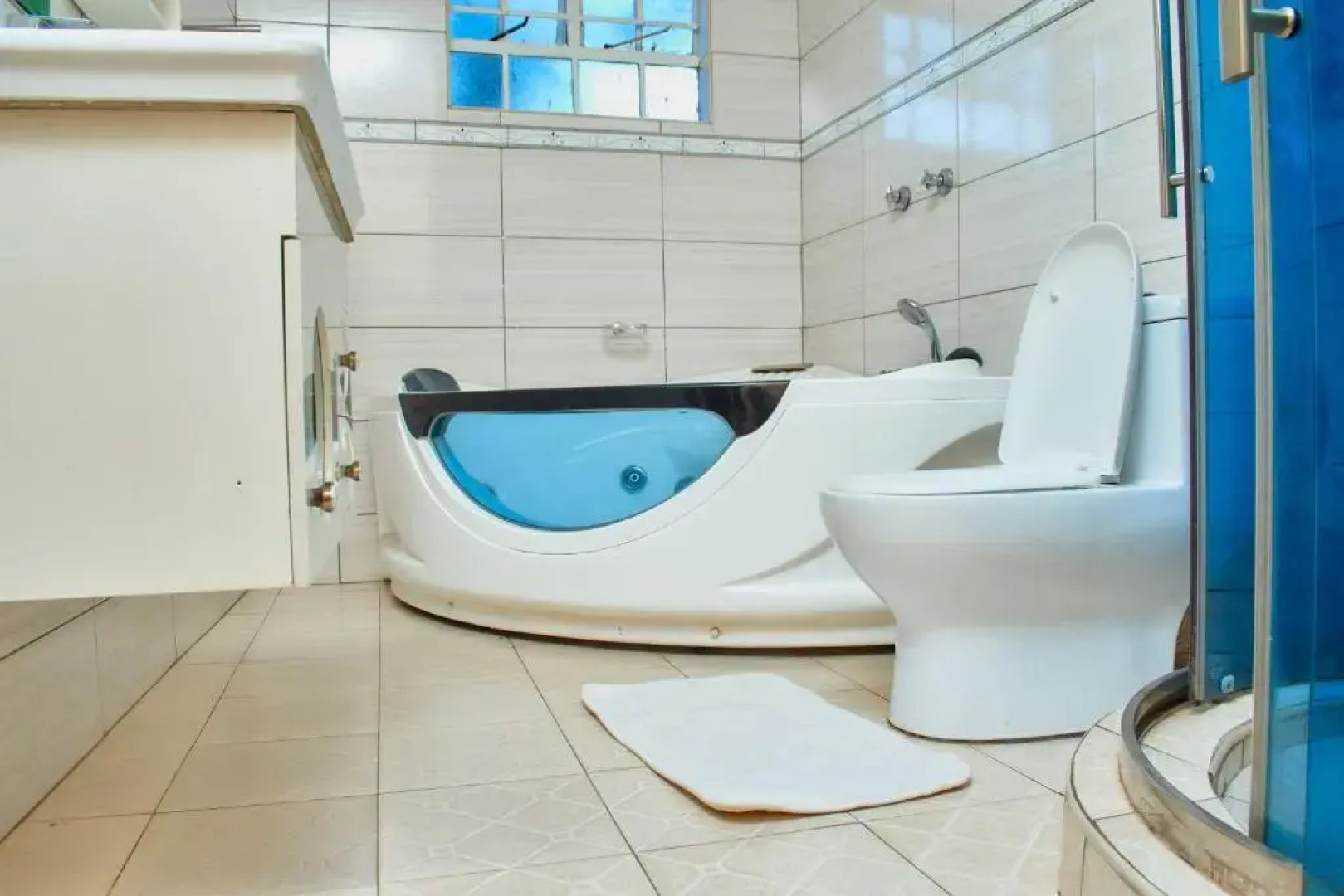 Kasha Premier Lodges - Area 1 Falls