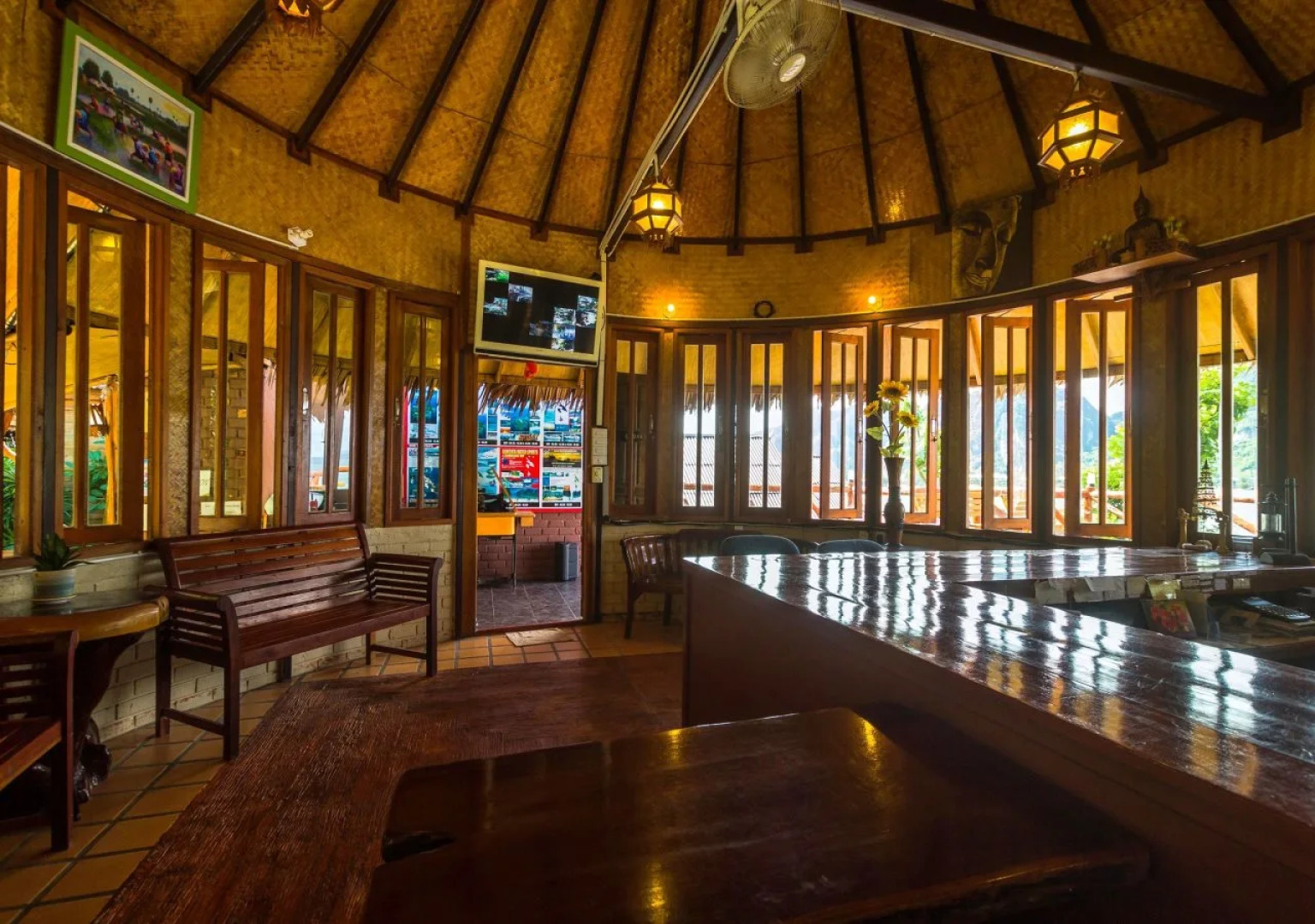 Phuphaya Seaview Resort