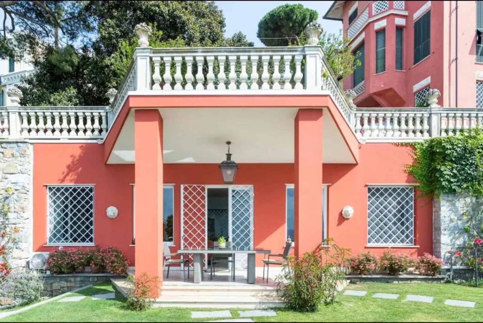 Sea View Suite Apartment In Historic Villa, Exclusive Experience