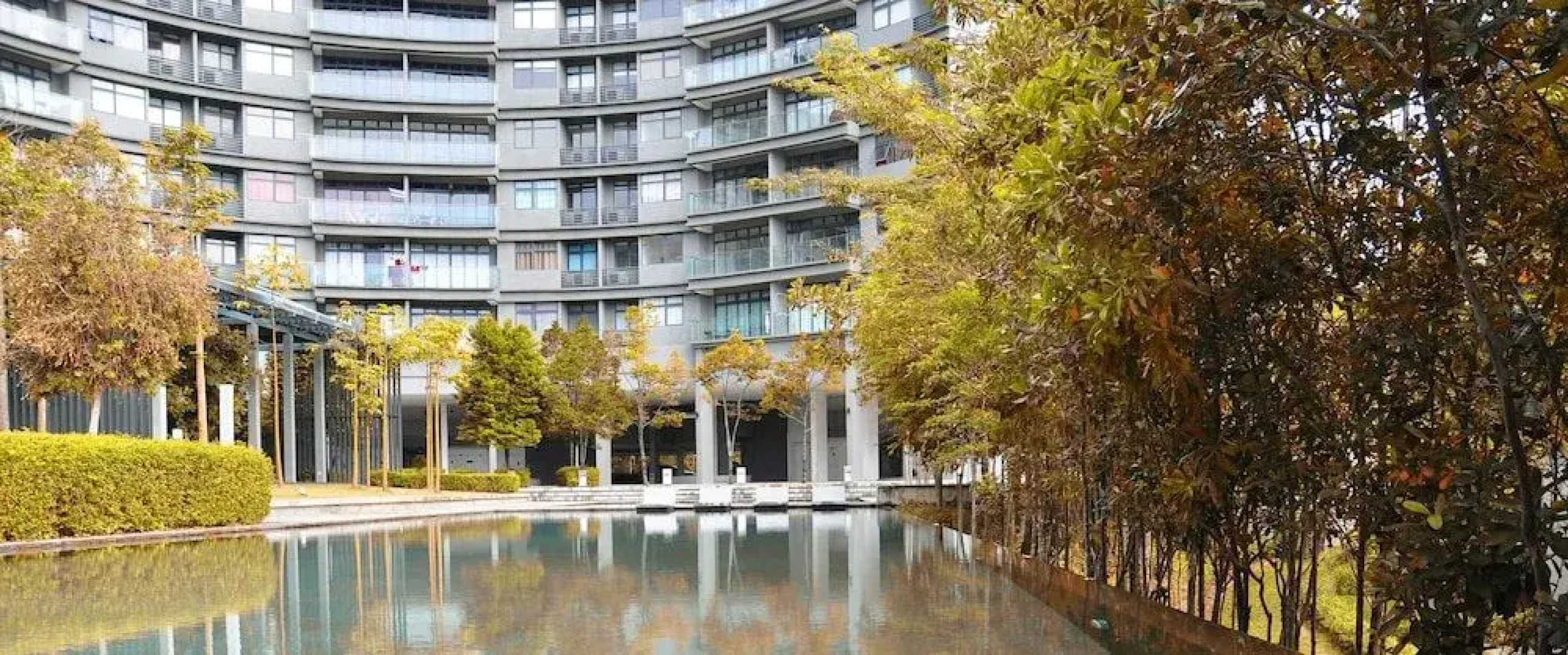 Pinebox Mirage by the Lake