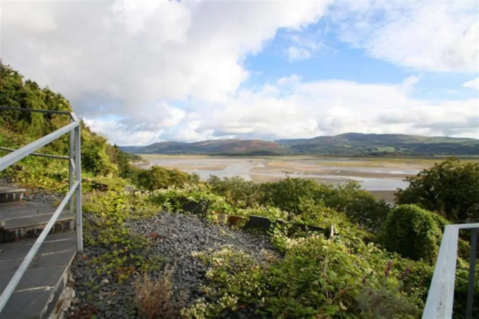 The Old Stables Aberdyfi apartment 6