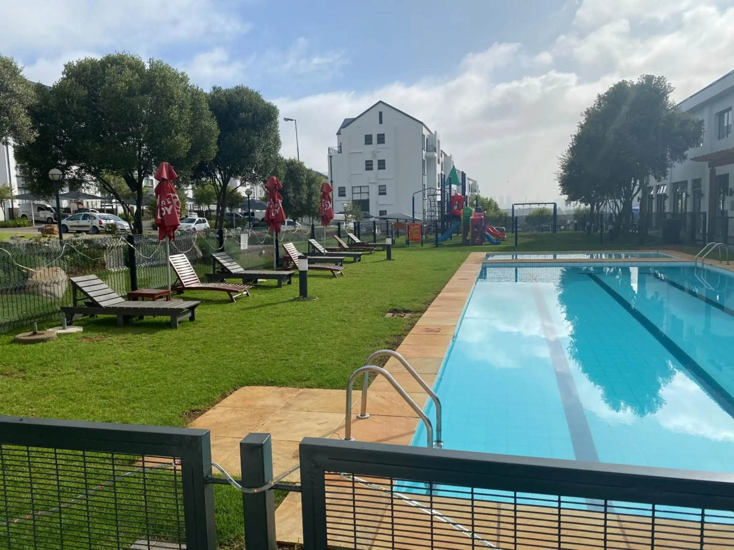 Greenstone Ridge Apartment