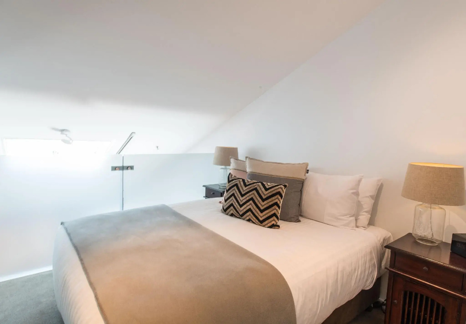 Sullivans Cove Apartments