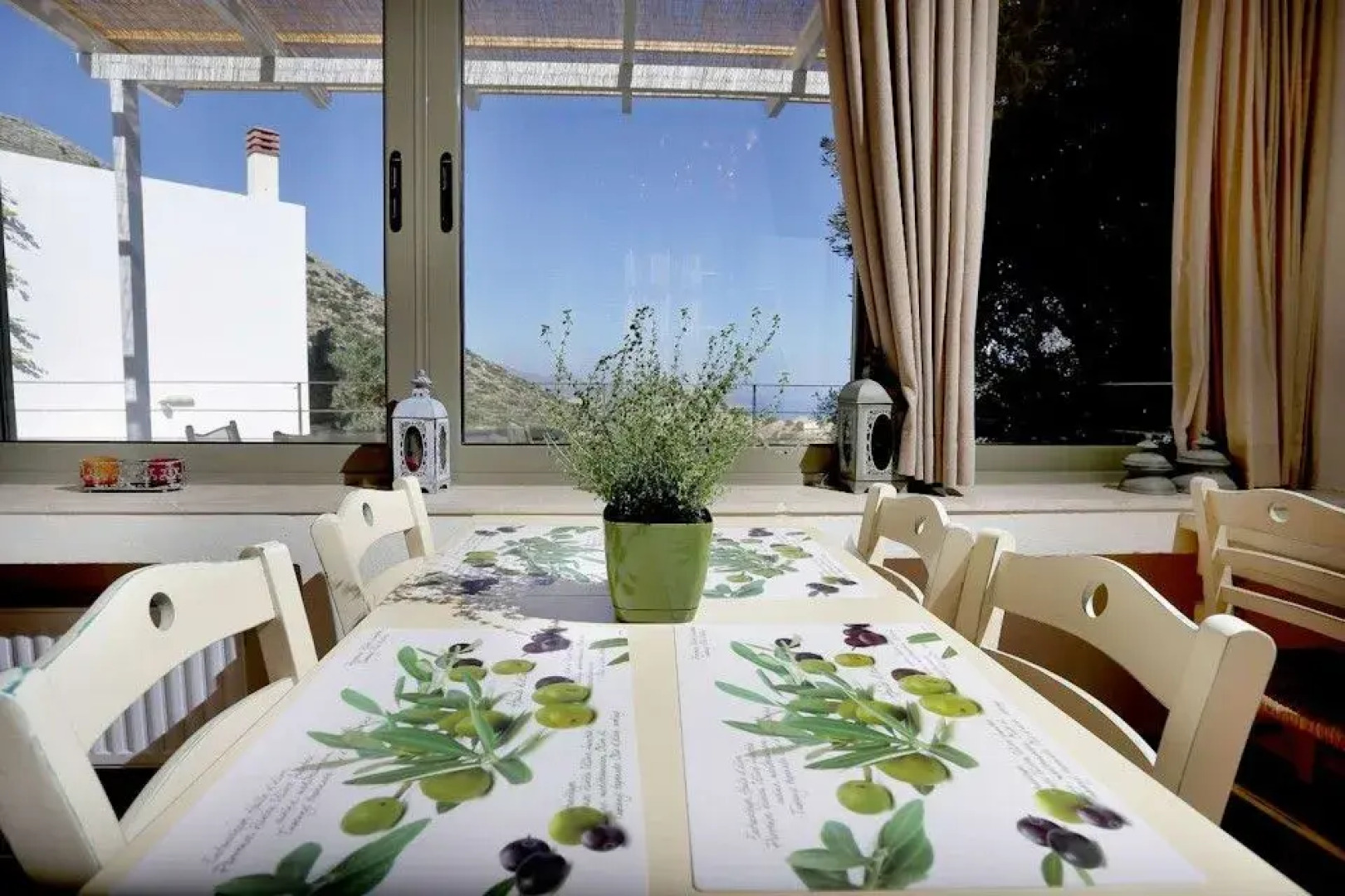 Mourtzanakis Residence