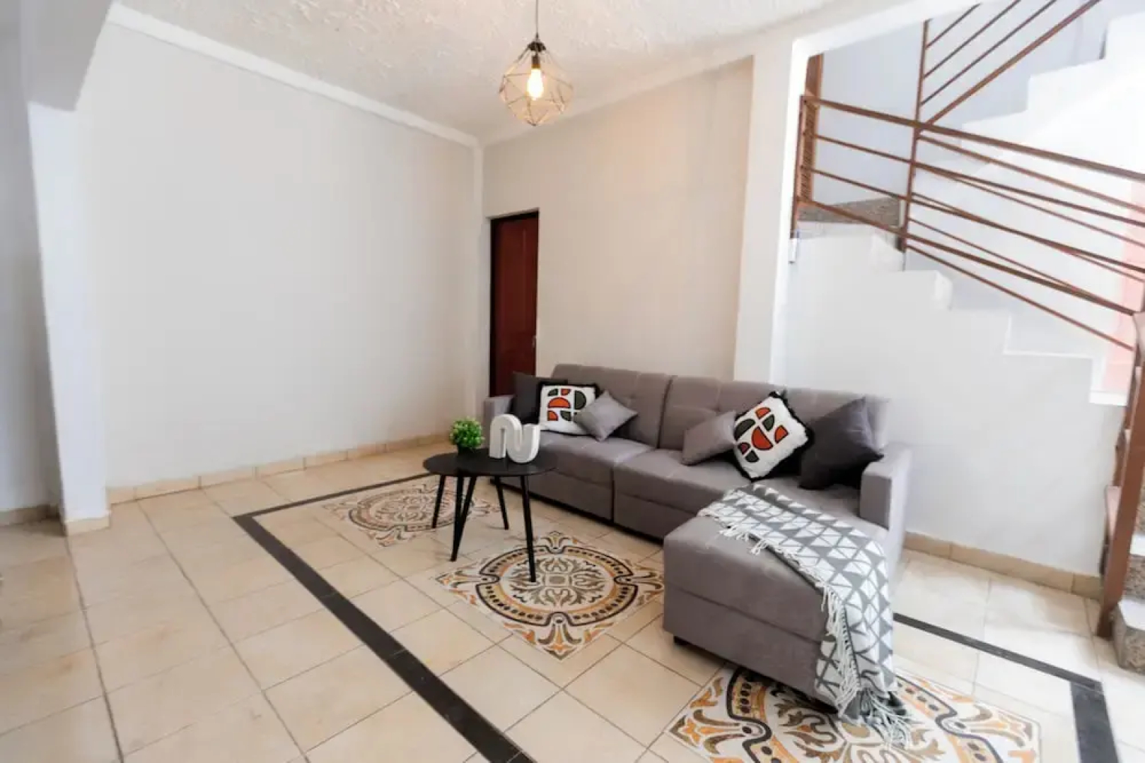 Friendly House