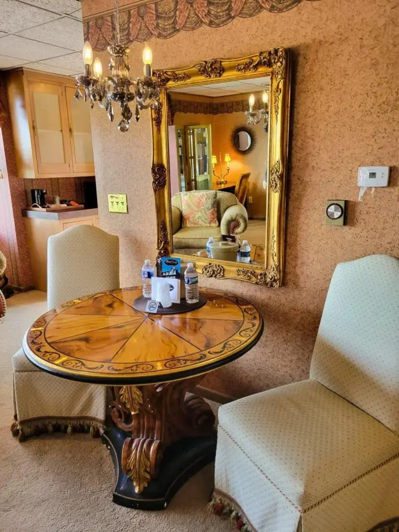 Altland House Inn and Suites