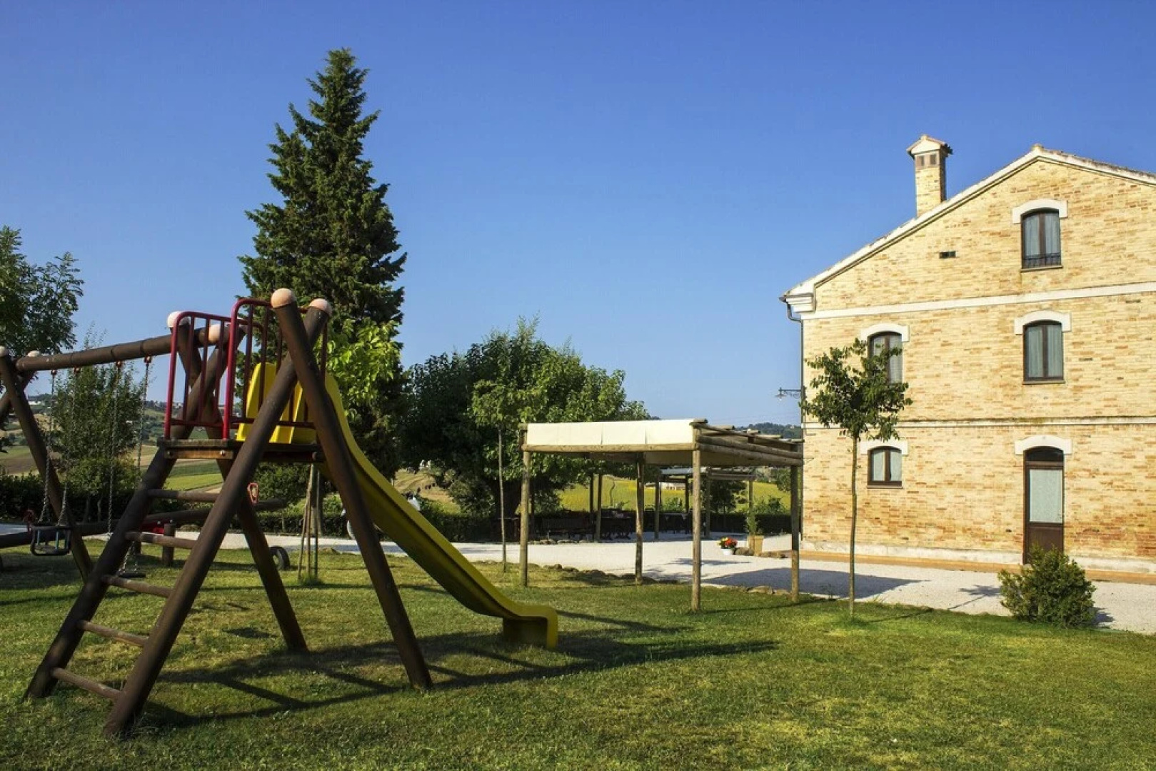 Apartment With one Bedroom in Provincia di Ancona, With Shared Pool and Wifi