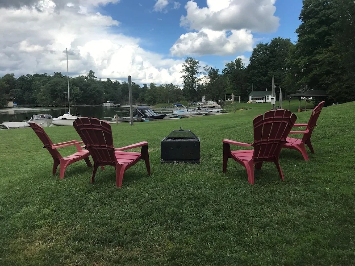 Sunny Acres Resort and Marina