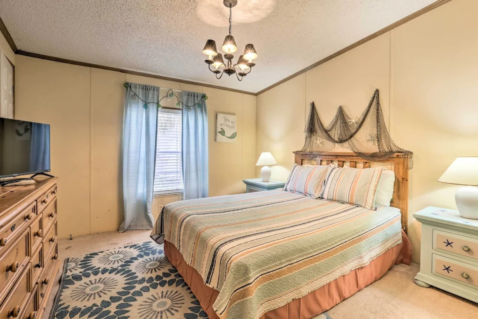 Steinhatchee Home w/ Boat Parking: 1 Mi to Marina