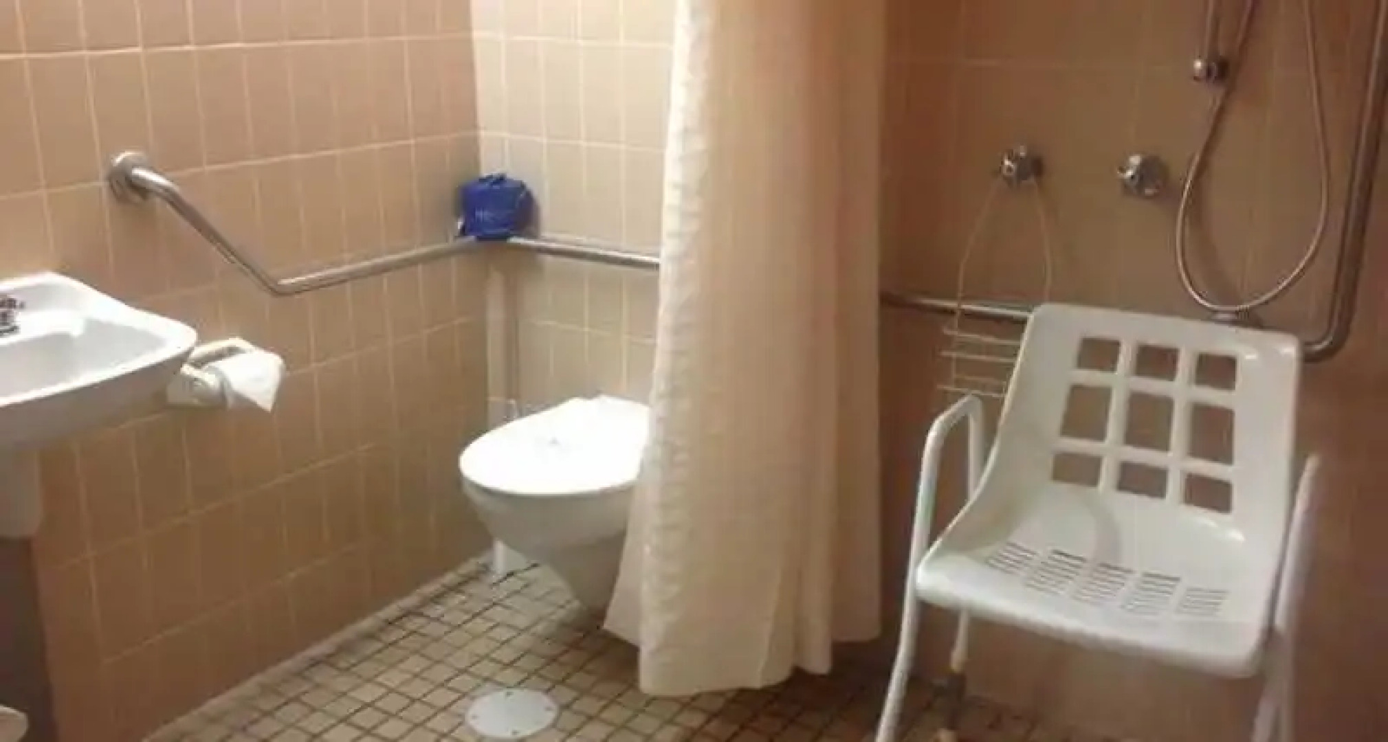 Quality Inn Charbonnier Hallmark