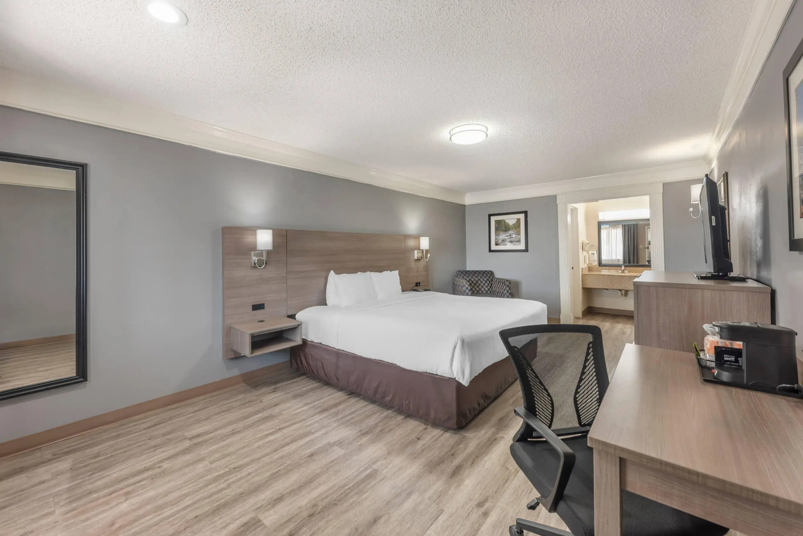 Quality Inn Near Lake Marble Falls