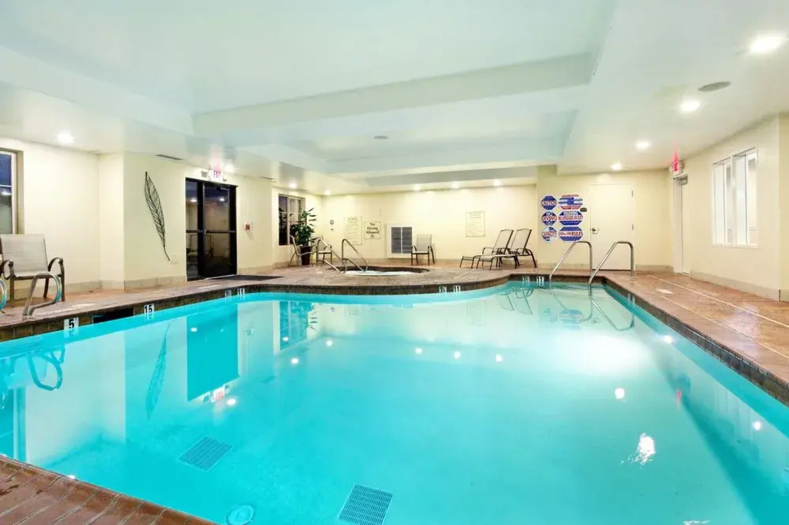 Holiday Inn Express & Suites Lathrop