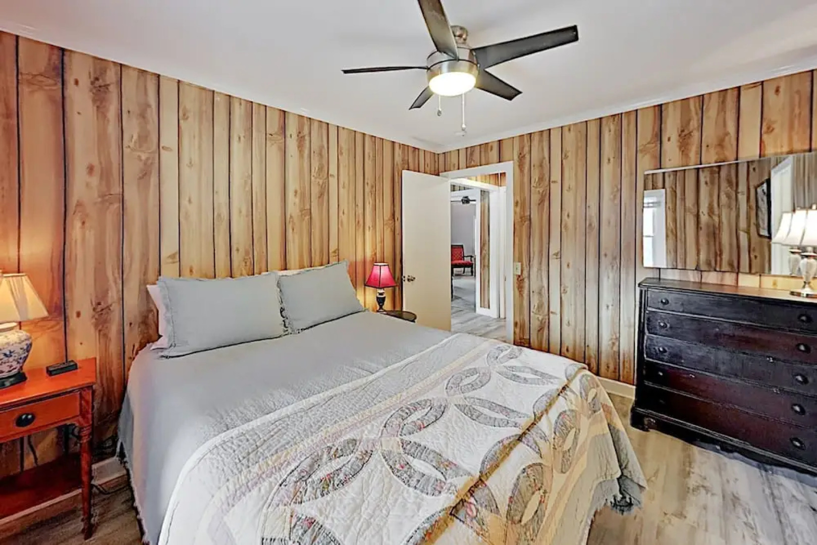 612sunny 2 Bedroom Home