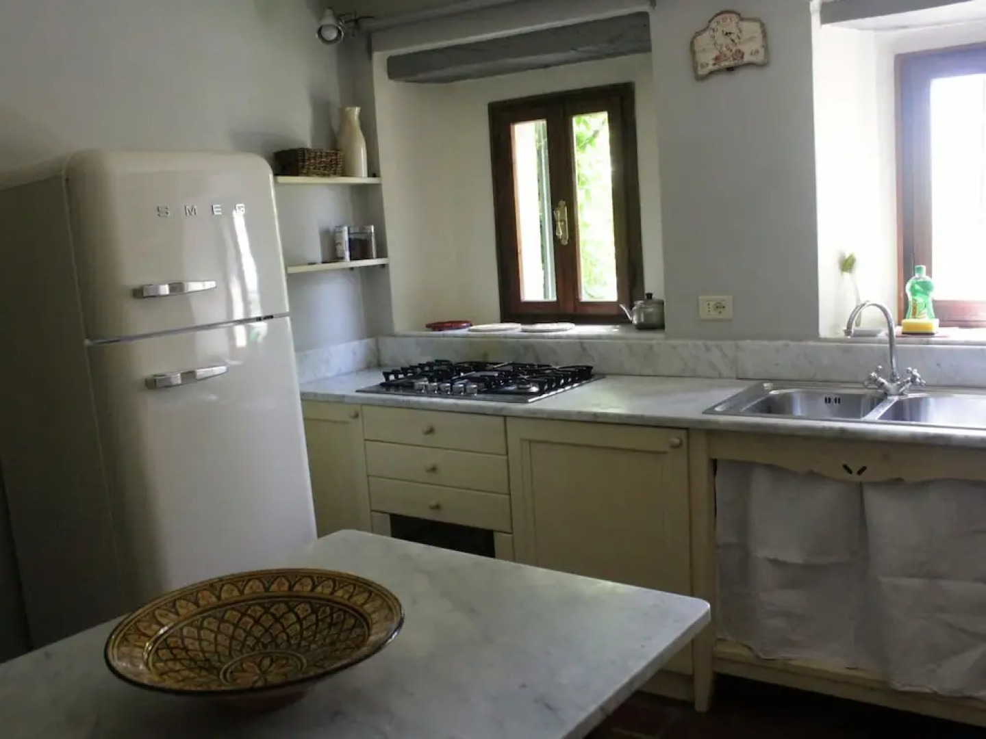 Lavish Villa in Imola Amid the Forest