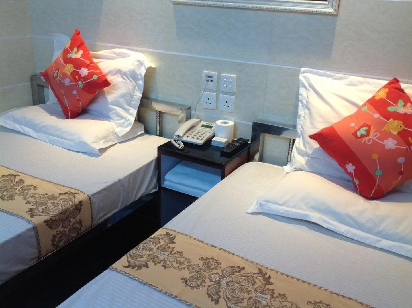 Manila Hotel - Hostel