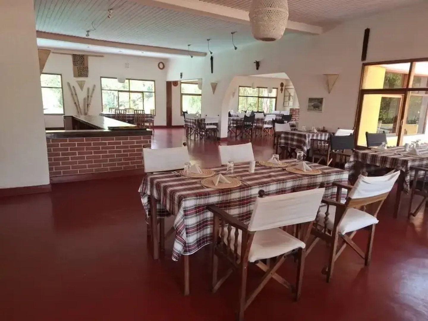 Bougainvillea Safari Lodge