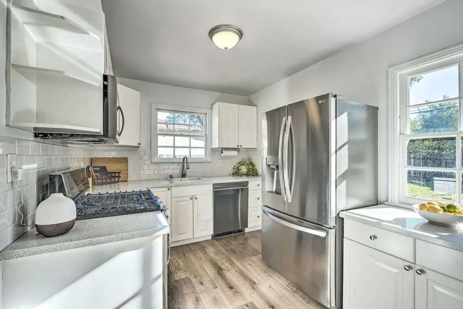 Cozy West Sacramento Getaway w/ Private Yard!