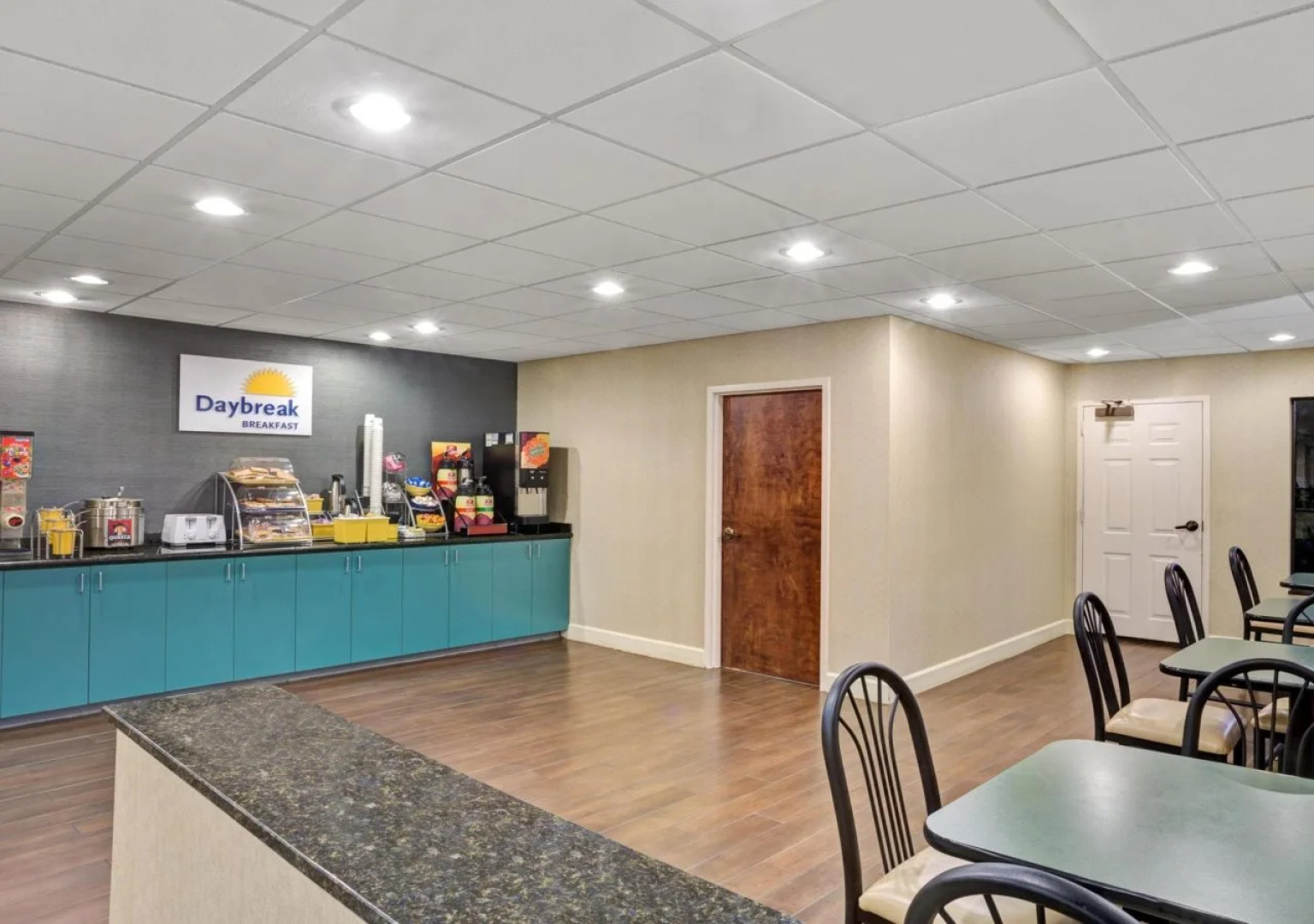 Days Inn - Chapel Hill