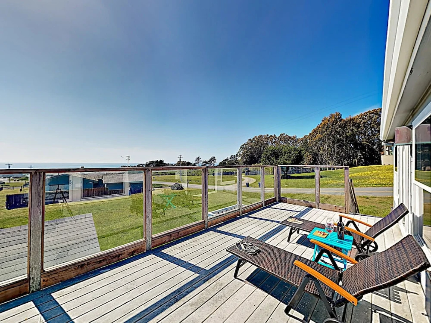 New Listing! Stunning Beach Getaway W/ Ocean Views 2 Bedroom Home