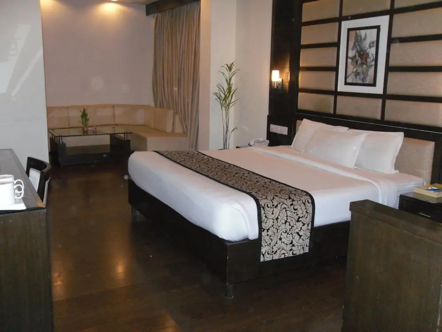 Karon Hotel - Lajpat Nagar