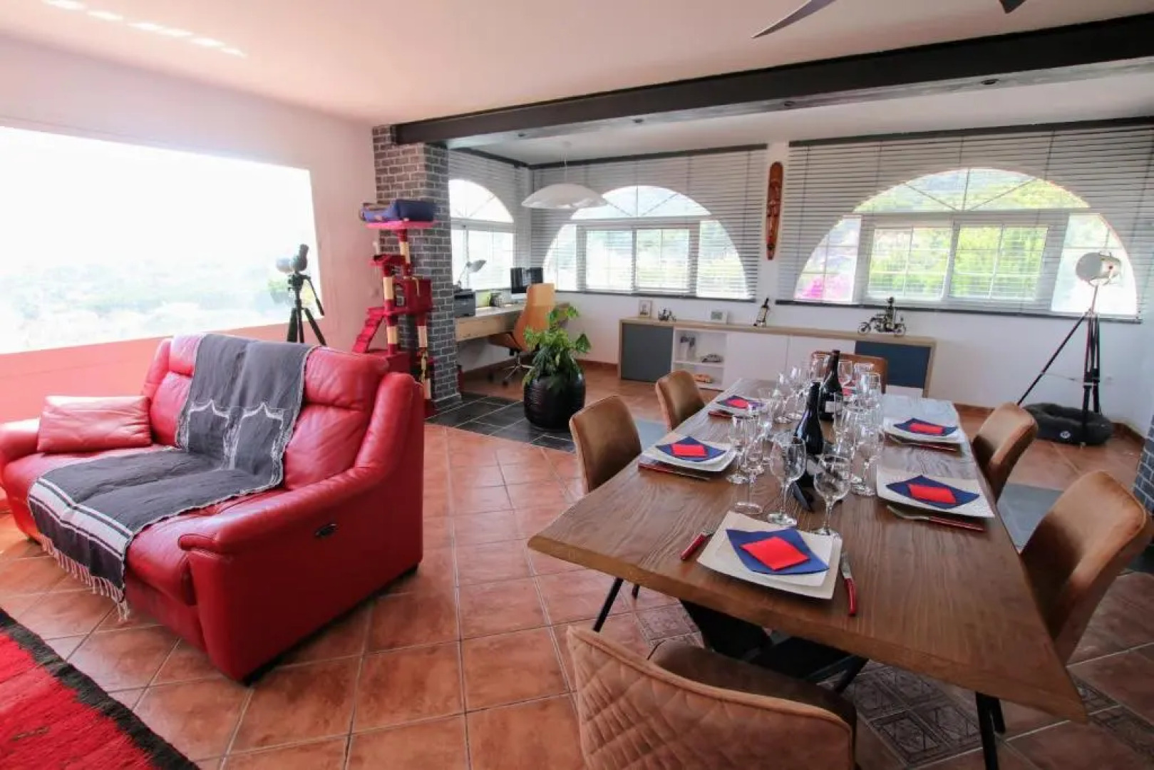 TESS Villa El Mirador