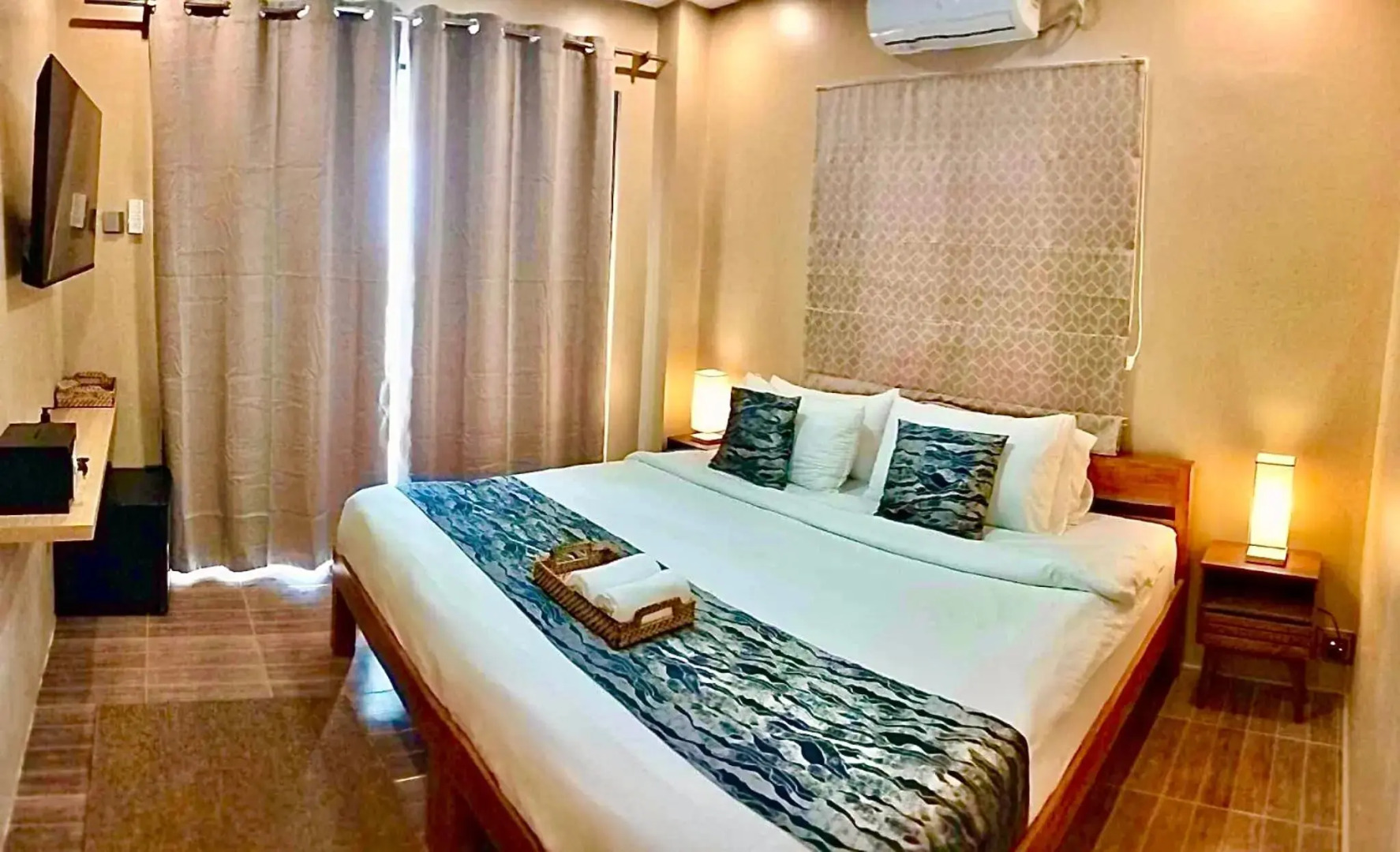 Southseas Beach Resort and Dive Center