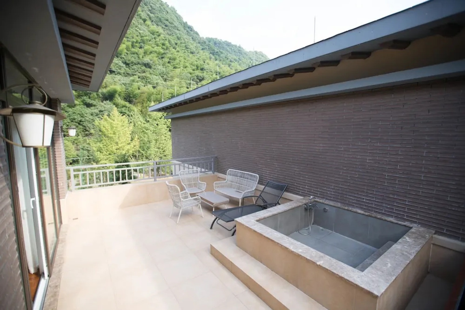 Jiuxi Cloud Valley Hotel