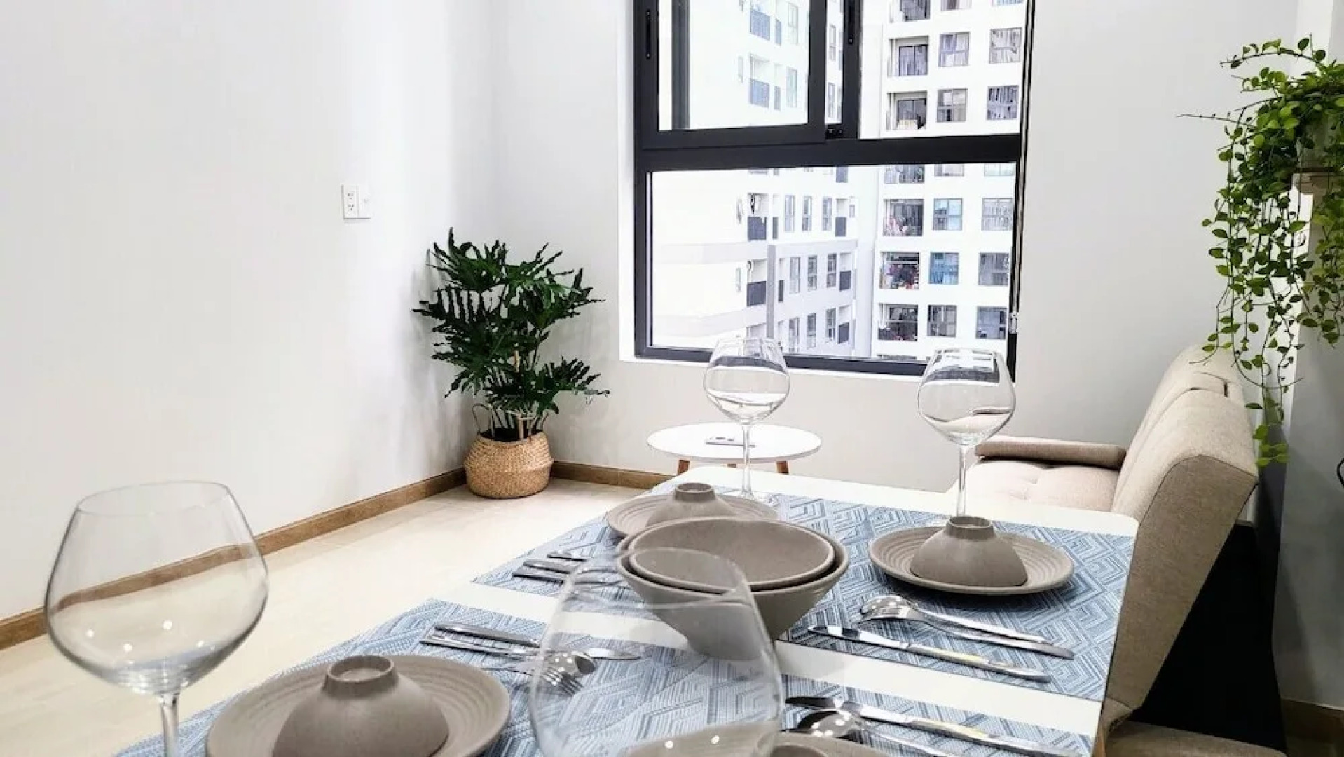 Bcons Garden Luxury Apartment