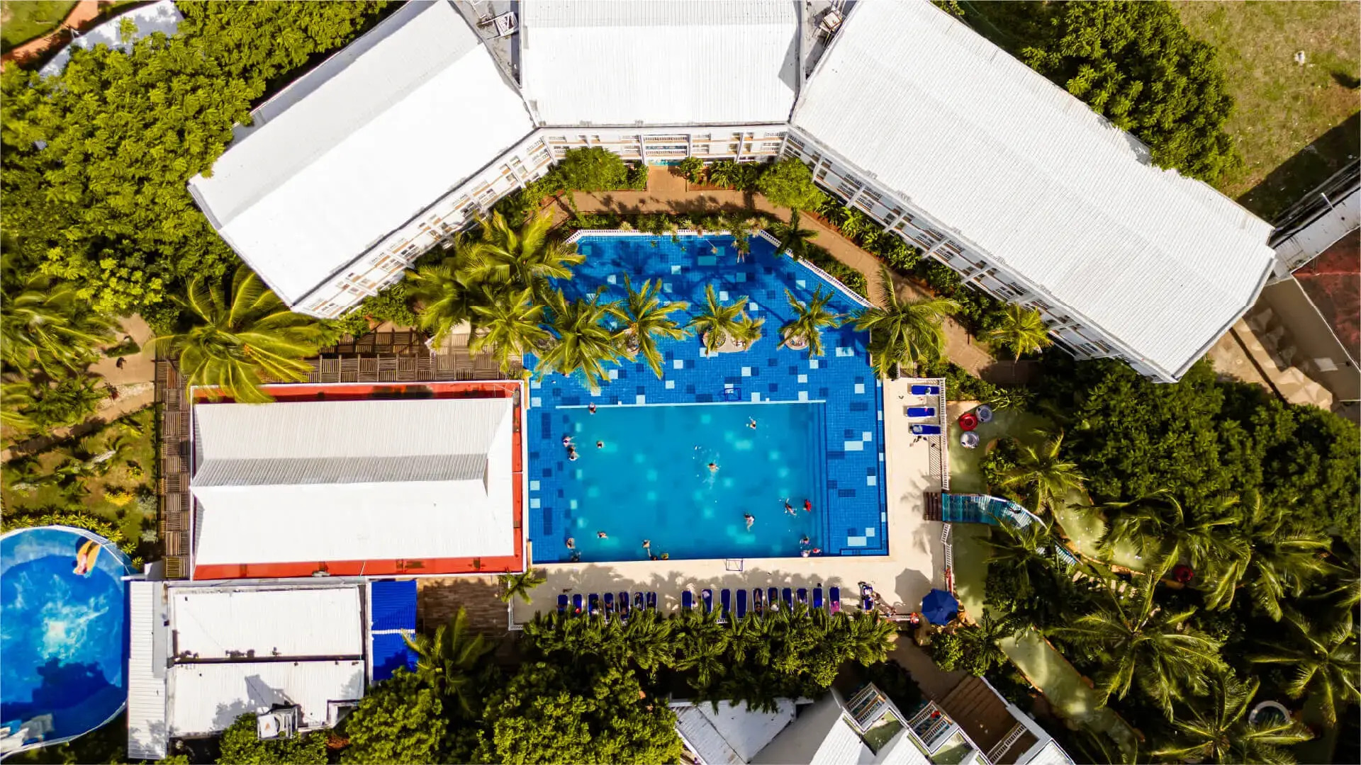 Hotel Blue Cove by On vacation