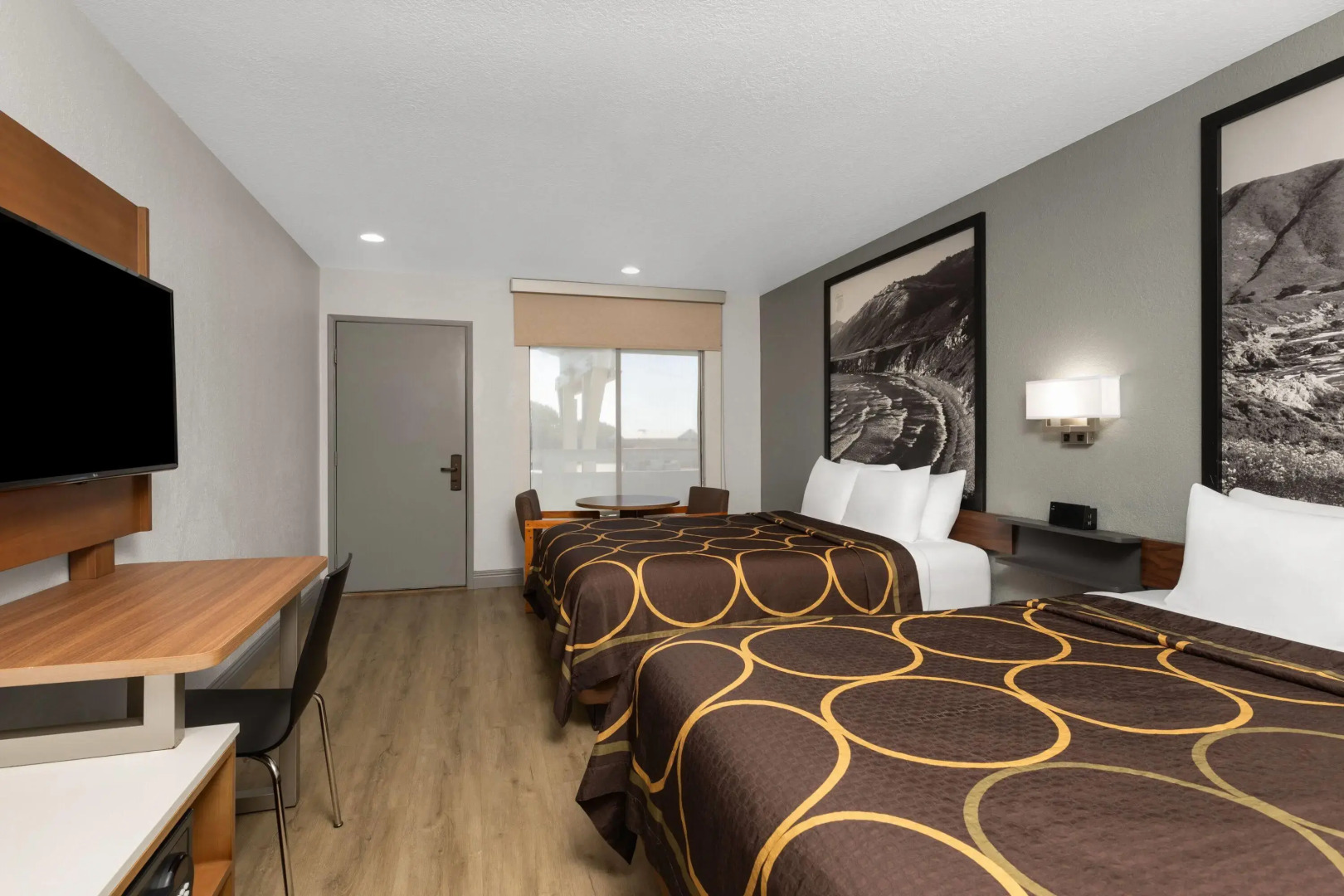 Super 8 by Wyndham Fort Bragg