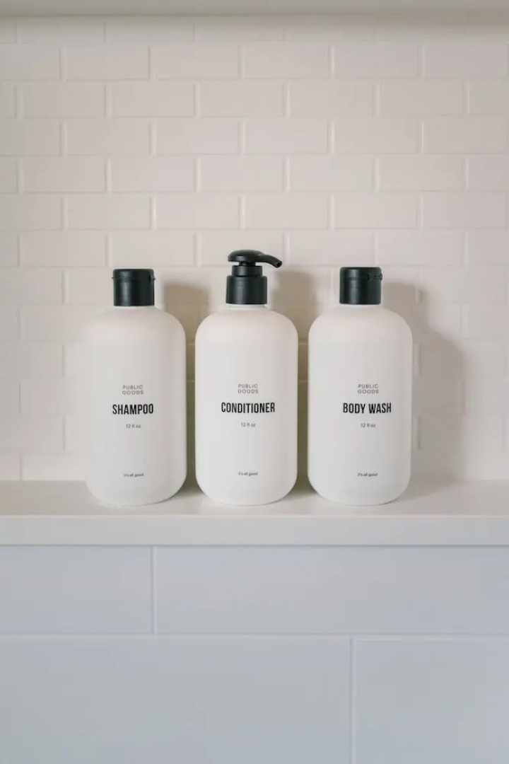 Yellowstone Peaks Hotel