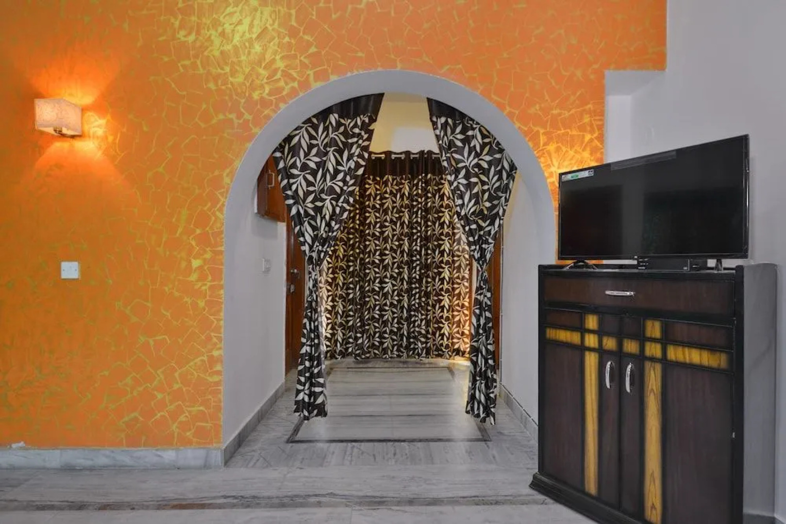 Oyo Home 16133 2Bhk Luxury Farmhouse