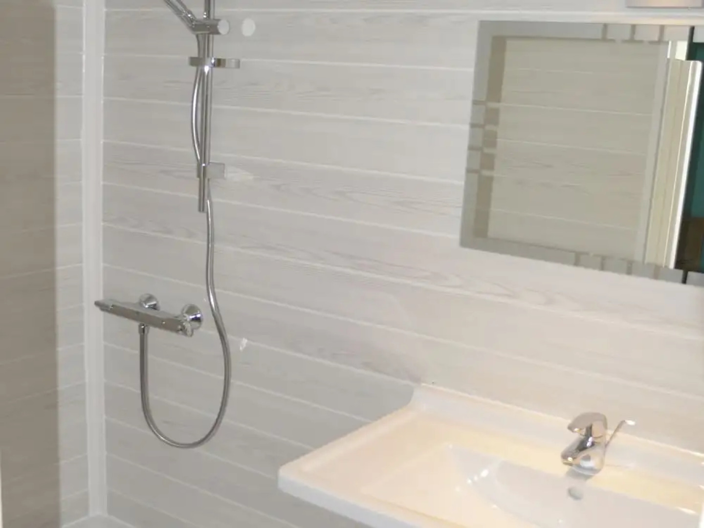 Spacious Villa in Saze With Private Terrace