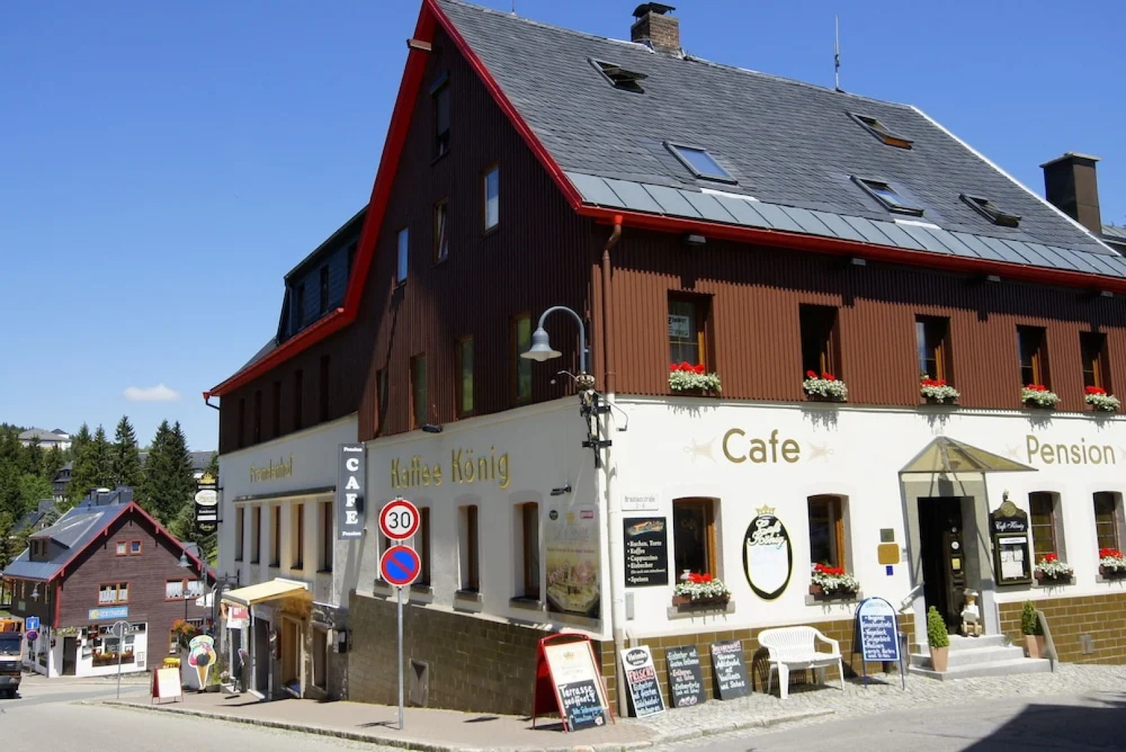 Appartementhaus Pension und Café König