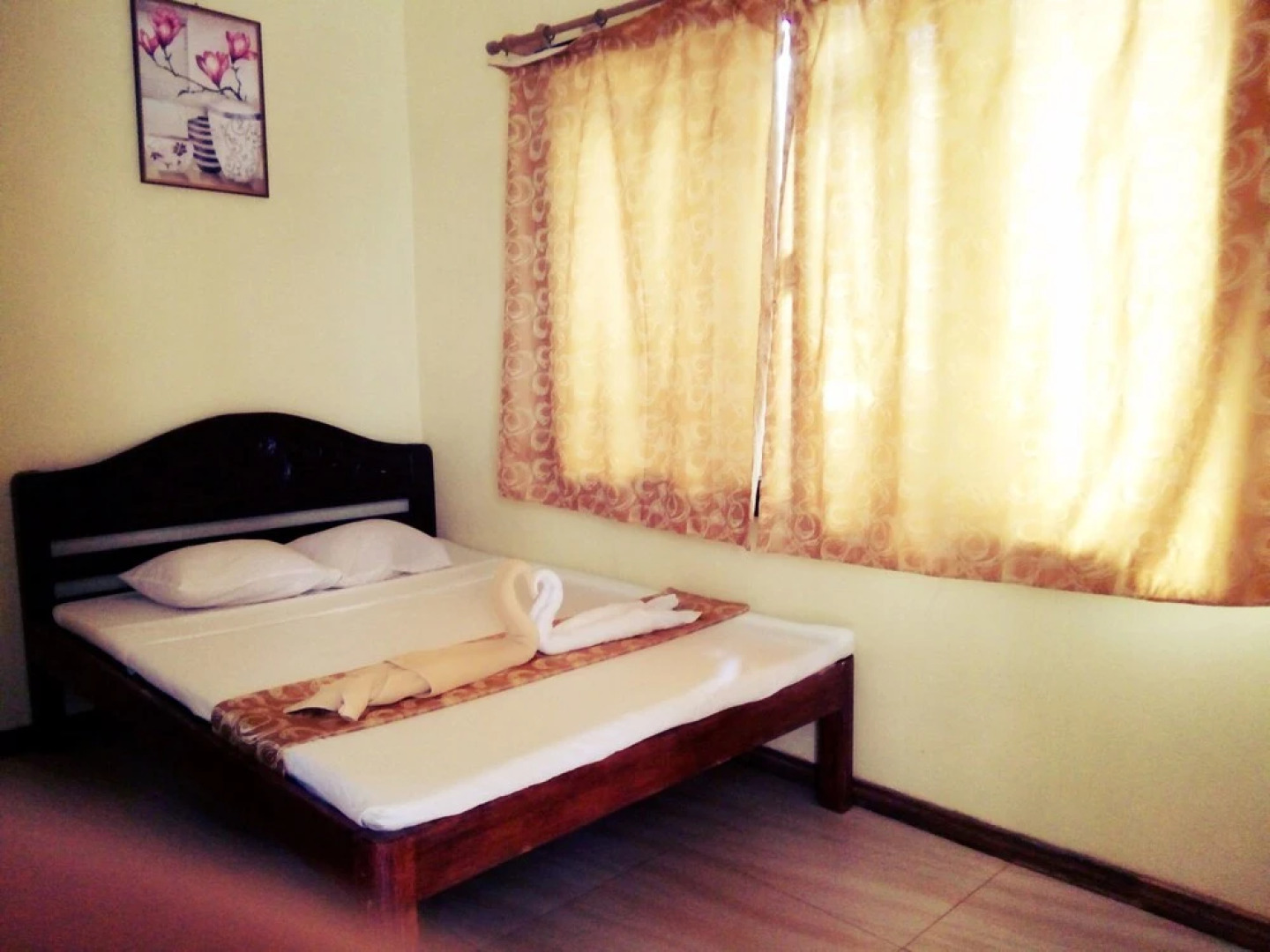 Happy Time Palawan Guest House