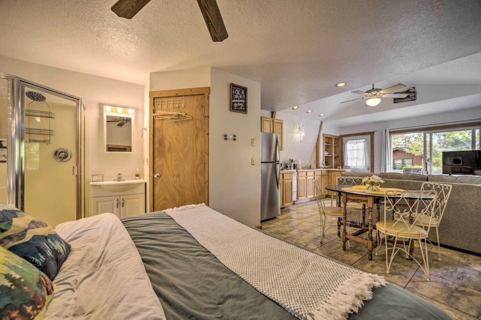 Sky Loft Bryson Studio: 1 Mi From Fontana Lake!