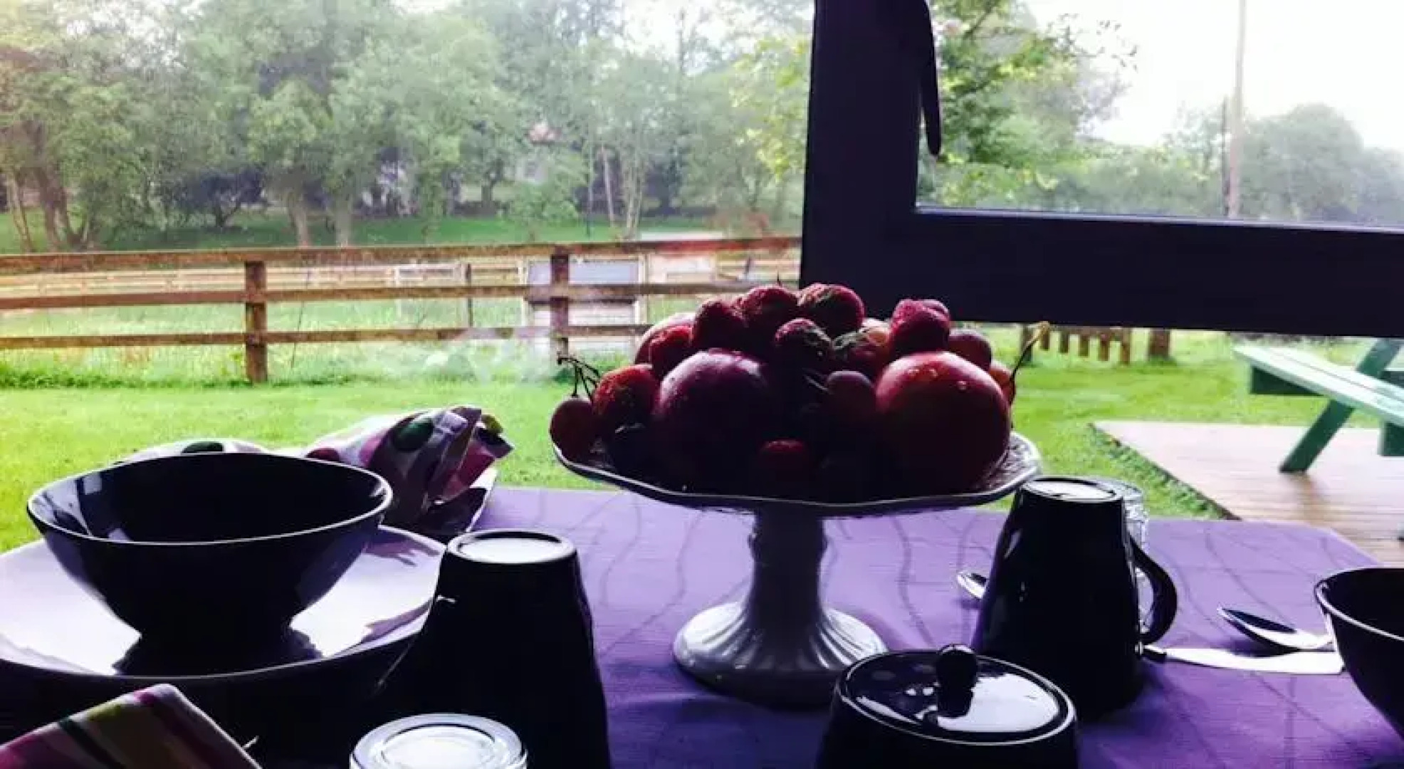 Clondanagh Cottage and Farm-on-the-Lake