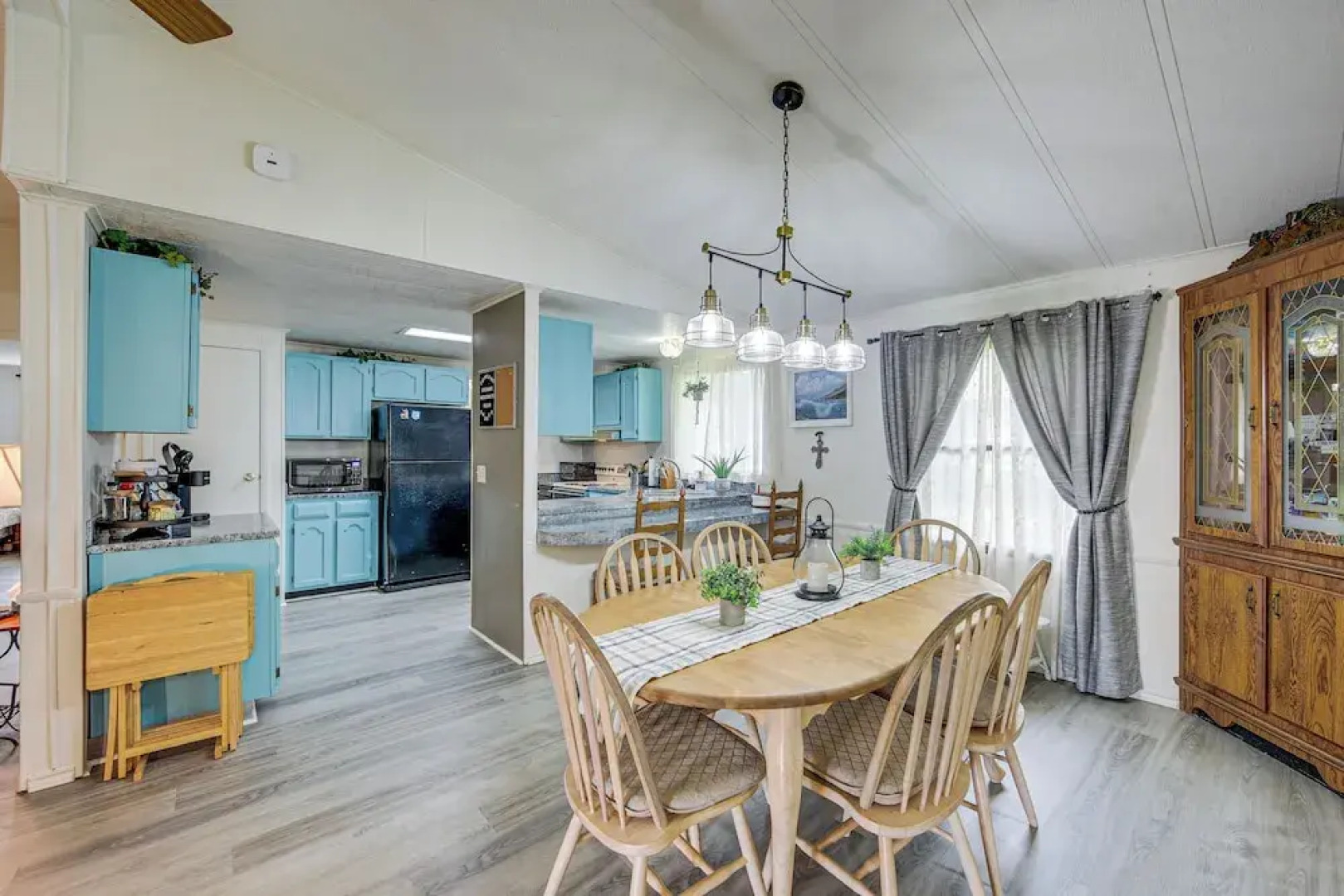 Lakefront Gun Barrel City Home w/ Dock & Deck