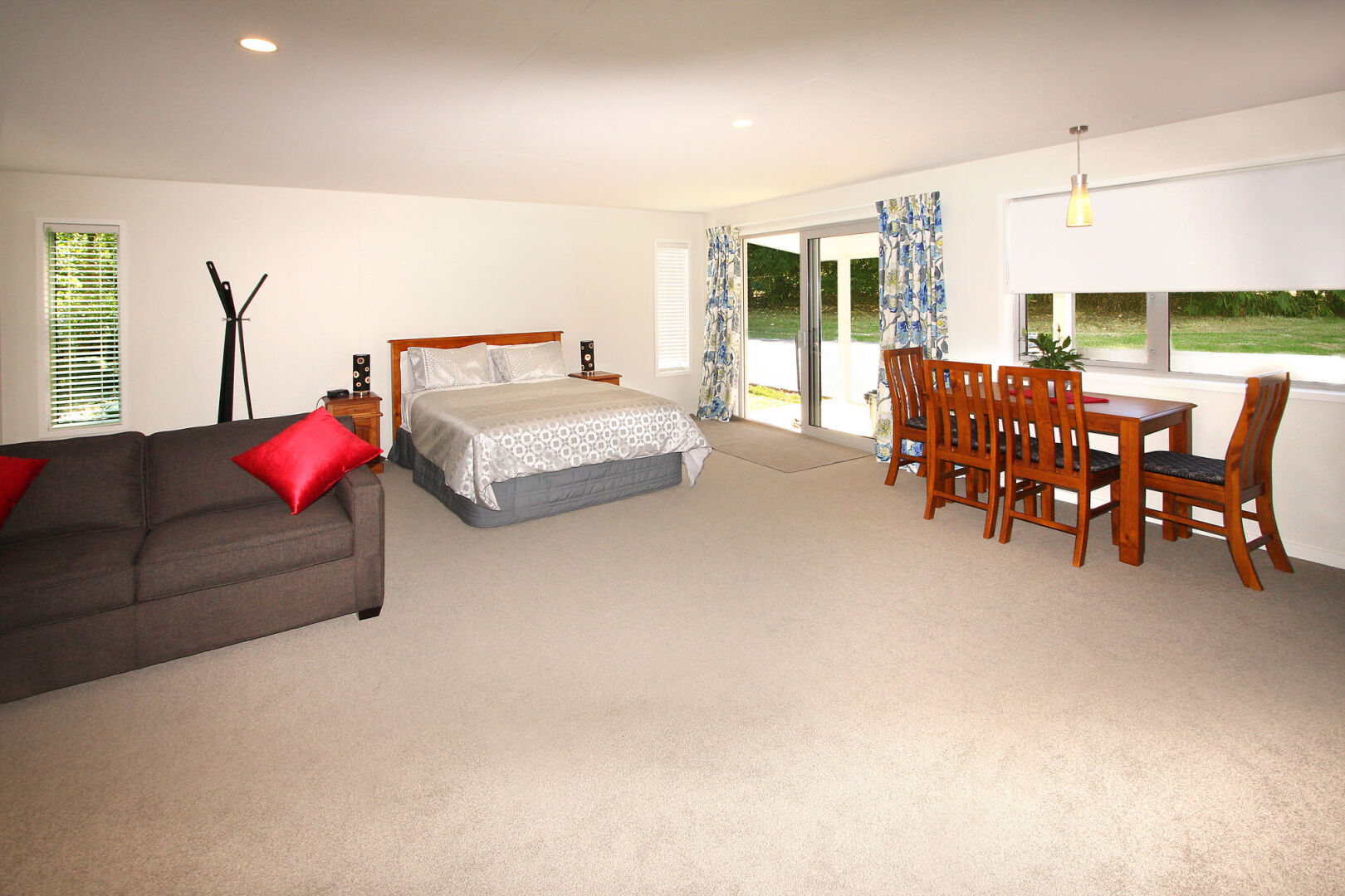 Willowbrook Country Apartments