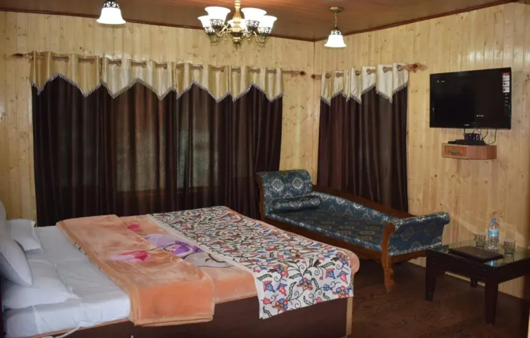Divine inn sonmarg