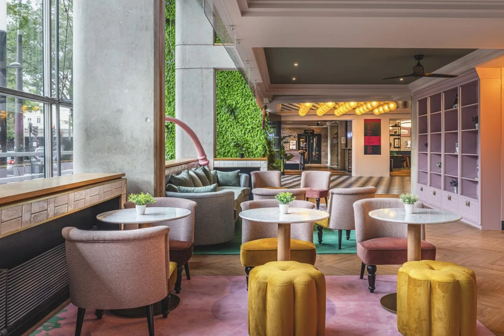 Отель Moxy Paris La Villette